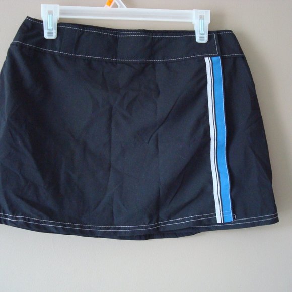 Ladies swimsuit cover up - Picture 2 of 6